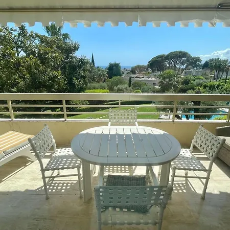 Cozy Flat With Terrace And Swimming Pool In * Cannes